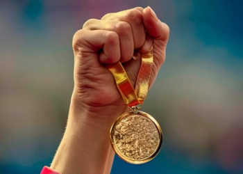Découvrez les 12 records d&rsquo;athlétisme récents quasi imbattables qui défient l&rsquo;histoire