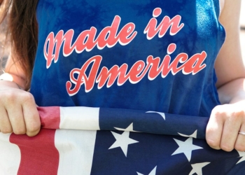 Découvrez Pourquoi 2,700 Raisons Font de l&rsquo;iPhone Made-in-USA un Échec Retentissant !