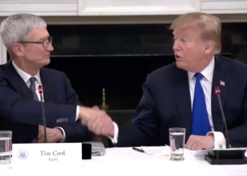 Découvrez comment Trump a influencé Tim Cook face aux changements de tarifs US !