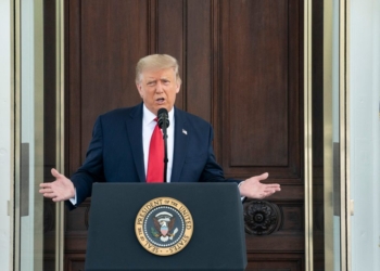 Trump Met en Place une Pause de 90 Jours sur la Plupart des Tarifs, Tout en Élevant Ceux sur la Chine à 125% : Ce Que Cela Signifie Pour Votre Portefeuille!
