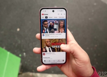 redige un nouveau titre légèrement putaclic seo en utilisant les bons mots clés à partir de celuici sans ajouter de date si le titre d&rsquo;origine n&rsquo;en contient pas YouTube bug causes barren homepage, Google investigating