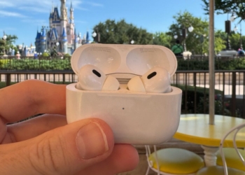 Voici un titre légèrement putaclic optimisé pour le SEO : « Découvrez comment Apple a résolu mon problème d&rsquo;AirPods Pro grâce à une astuce surprenante de l&rsquo;application Raccourcis ! »