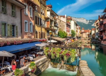 Découvrez les 10 villes françaises où la qualité de vie vous surprendra !