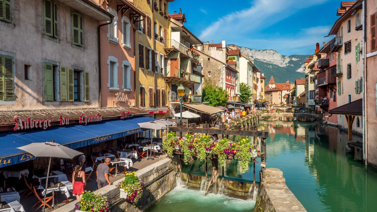Découvrez les 10 villes françaises où la qualité de vie vous surprendra !