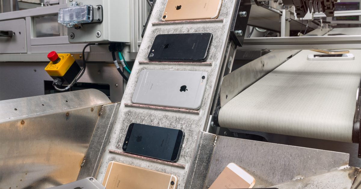 Apple envisage de produire des iPhones aux États-Unis : les révélations d&rsquo;un officiel de Trump sur les &lsquo;bras robotiques&rsquo; indispensables !