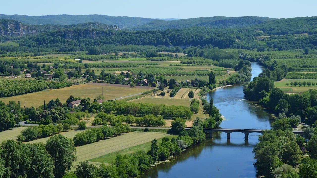Découvrez les Joyaux Cachés : Les Sites Touristiques Les Plus Envoûtants de la Région