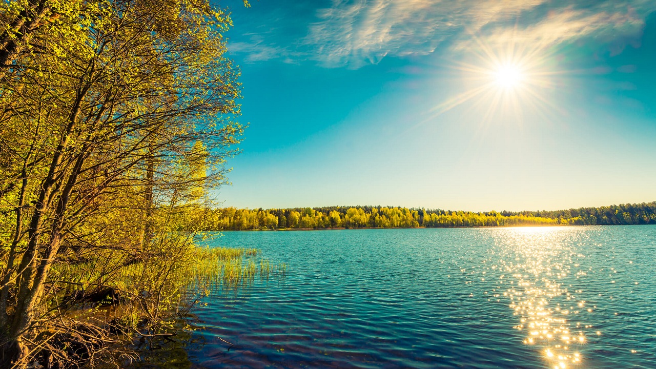 Découvrez le Secret du Plus Grand Lac du Monde : Top 10 Incontournable