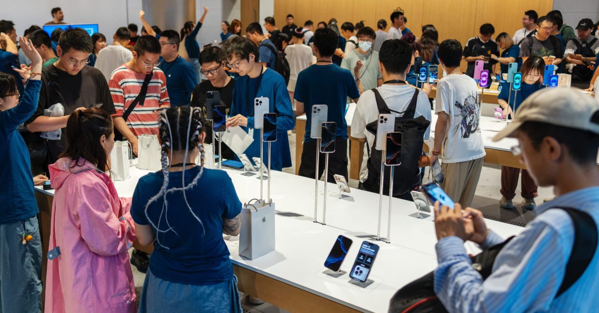 Pourquoi la demande d&rsquo;iPhones explose : les clients craignent une hausse des prix imminente !
