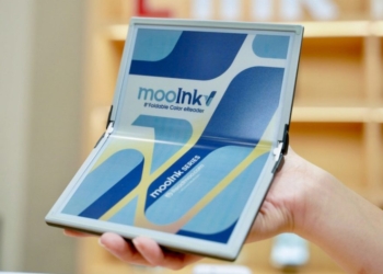 Découvrez les Nouveaux Readers E-Ink Pliables : La Révolution de la Lecture ! [Galerie]