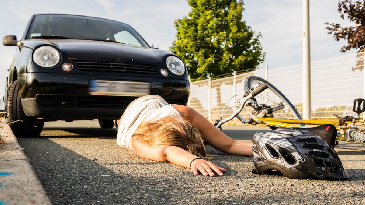 Découvrez Les 10 Moyens de Transport Les Plus Dangereux Au Monde – Vous Ne Devinerez Jamais Le Premier !