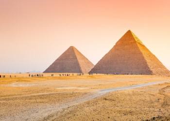 Découvrez les Secrets des Plus Grandes Pyramides du Monde !