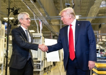 Trump Déclare que les États-Unis Ont Tout ce Qu’il Faut pour Fabriquer des iPhones : Une Révolution Technologique en Vue ?