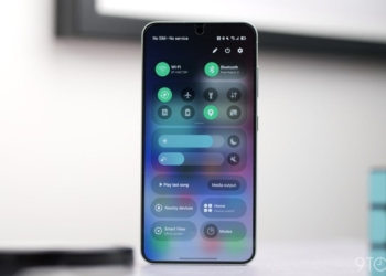 Découvrez comment personnaliser le panneau des paramètres rapides de Samsung dans One UI 7 pour une expérience sur mesure !