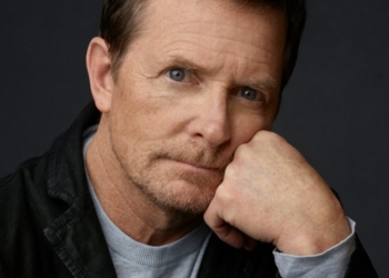 Michael J. Fox Fait Son Grand Retour dans la Saison 3 de &lsquo;Shrinking&rsquo; : Ne Manquez Pas Son Rôle Surprise !