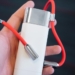 Découvrez les Nouveaux Chargeurs Mini Pouch OnePlus et le Google TV au Design Élégant : Les Must-Haves Tech de l&rsquo;Année !