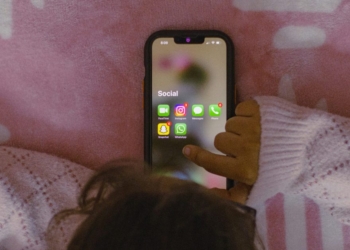 Tim Cook Contacte le Gouverneur du Texas : Que Signifie la Loi sur la Vérification d&rsquo;Âge de l&rsquo;App Store pour les Utilisateurs ?