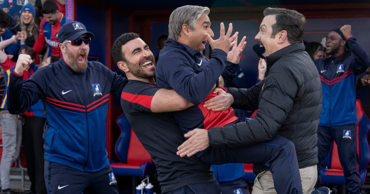 Découvrez pourquoi le tournage de la saison 4 de Ted Lasso va révolutionner la série en juillet !