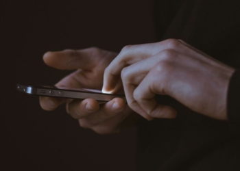 Des millions de codes SMS de double authentification interceptés : Protégez-vous dès maintenant !