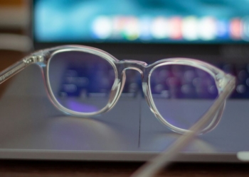 Apple Glasses vs. Meta : La course aux lunettes connectées s&rsquo;intensifie !