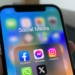 Découvrez Pourquoi les Réseaux Sociaux Sont Devenus la Source d&rsquo;Infos Incontournable aux États-Unis!