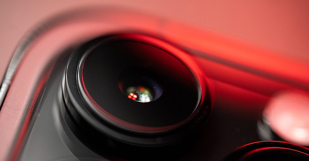 Découvrez le mystérieux iPhone hacké : la caméra secrète d&rsquo;Apple conçue pour capturer les scènes de course de F1 !