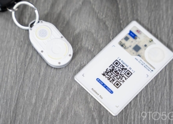 Découvrez pourquoi AirCard et AirNotch Pro sont les trackers Find Hub Android incontournables!