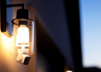Transformez votre éclairage avec la Wyze Bulb Cam : la caméra de sécurité révolutionnaire à seulement 50 $