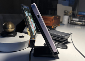 Découvrez pourquoi l&rsquo;Anker 313 Stand reste le meilleur chargeur de bureau économique pour iPhone !