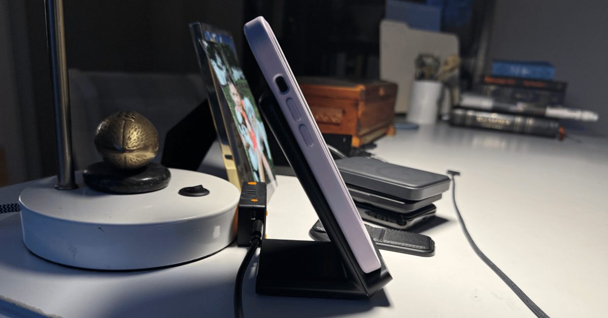 Découvrez pourquoi l&rsquo;Anker 313 Stand reste le meilleur chargeur de bureau économique pour iPhone !