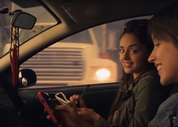 Choc ! Les conducteurs adolescents passent 21 % de leur temps sur leur téléphone : découvrez les conséquences !