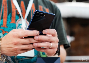Samsung Révolutionne le Galaxy Z Flip 7 avec l’Arrivée Tant Attendue du Support DeX !