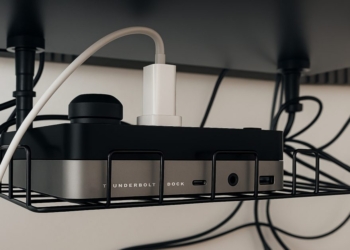 Transformez votre bureau Mac : Le dock Thunderbolt discret qui maximise votre espace de travail !