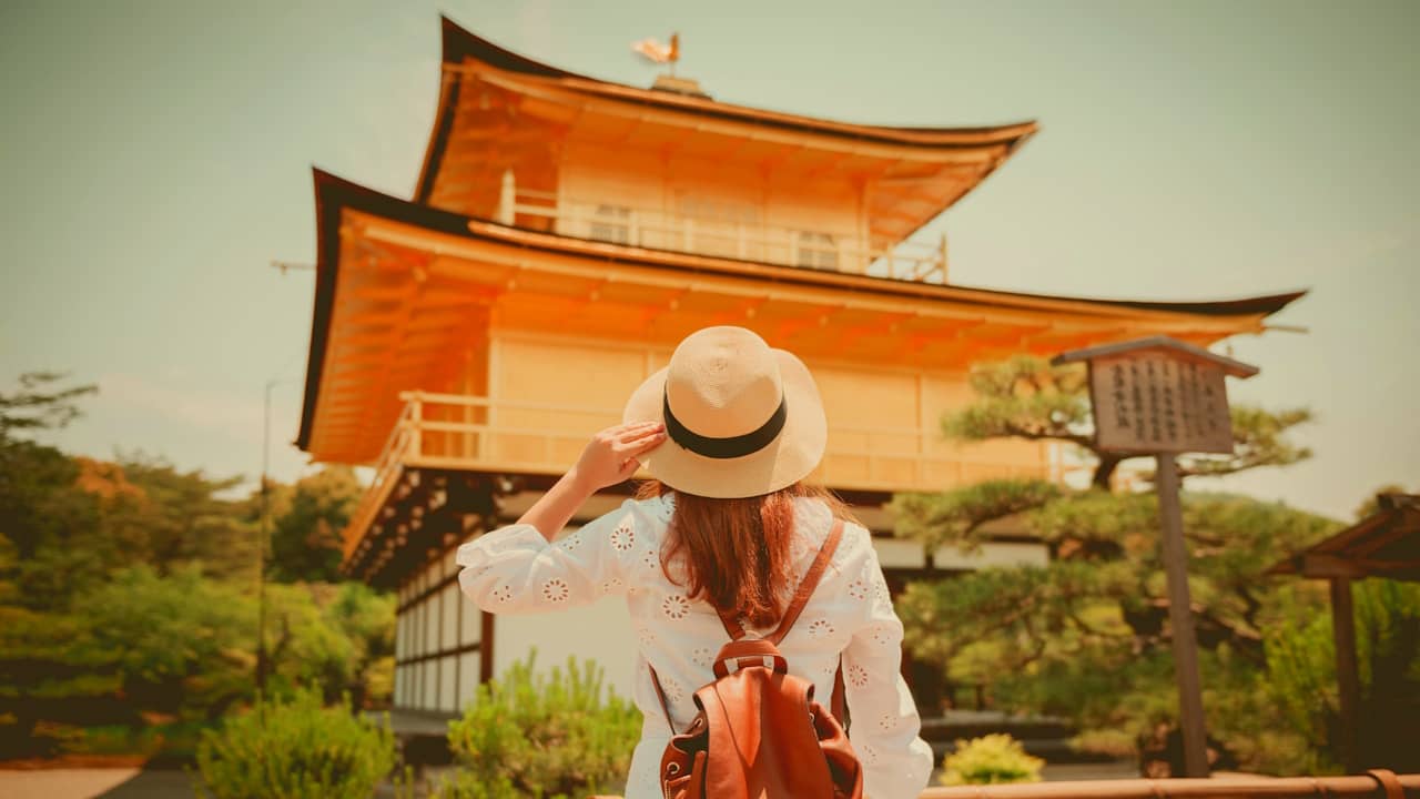 Voici un titre légèrement putaclic optimisé pour le SEO :

« 10 Astuces Essentielles à Connaître Avant de Voyager : Ce Que Personne Ne Vous Dit ! »