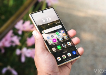 Découvrez le Design Ultra-Fin du Honor Magic V5 : Un Détail Surprenant à Ne Pas Ignorer !