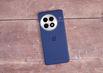 OnePlus 15 : découvrez le nouvel affichage 165Hz et la couleur ‘super black’ qui vont révolutionner votre expérience visuelle !