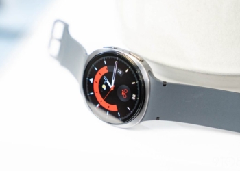 Découvrez la Galaxy Watch 8 : Offrez-vous un Pack de 4 SmartTag pour Ne Jamais Perdre Vos Objets!