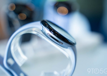 Découvrez les contacts de charge du Pixel Watch 4 : à quoi ressemblent-ils vraiment ?