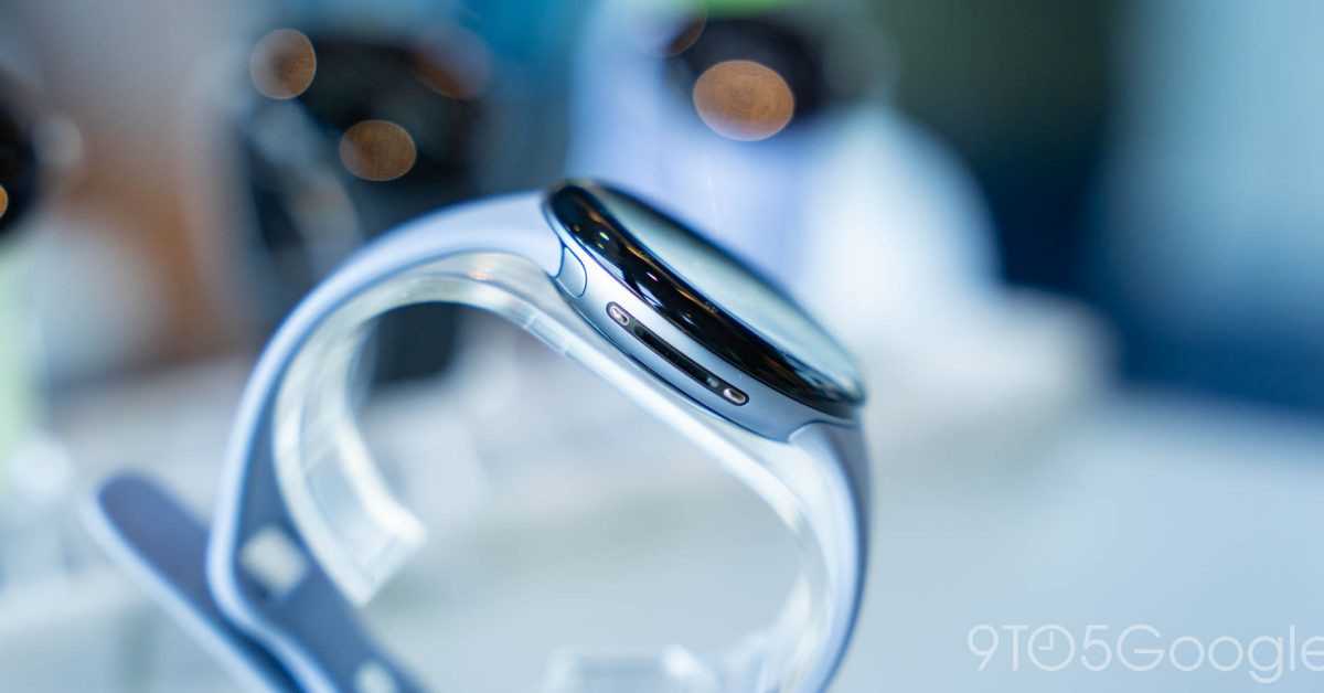 Découvrez les contacts de charge du Pixel Watch 4 : à quoi ressemblent-ils vraiment ?