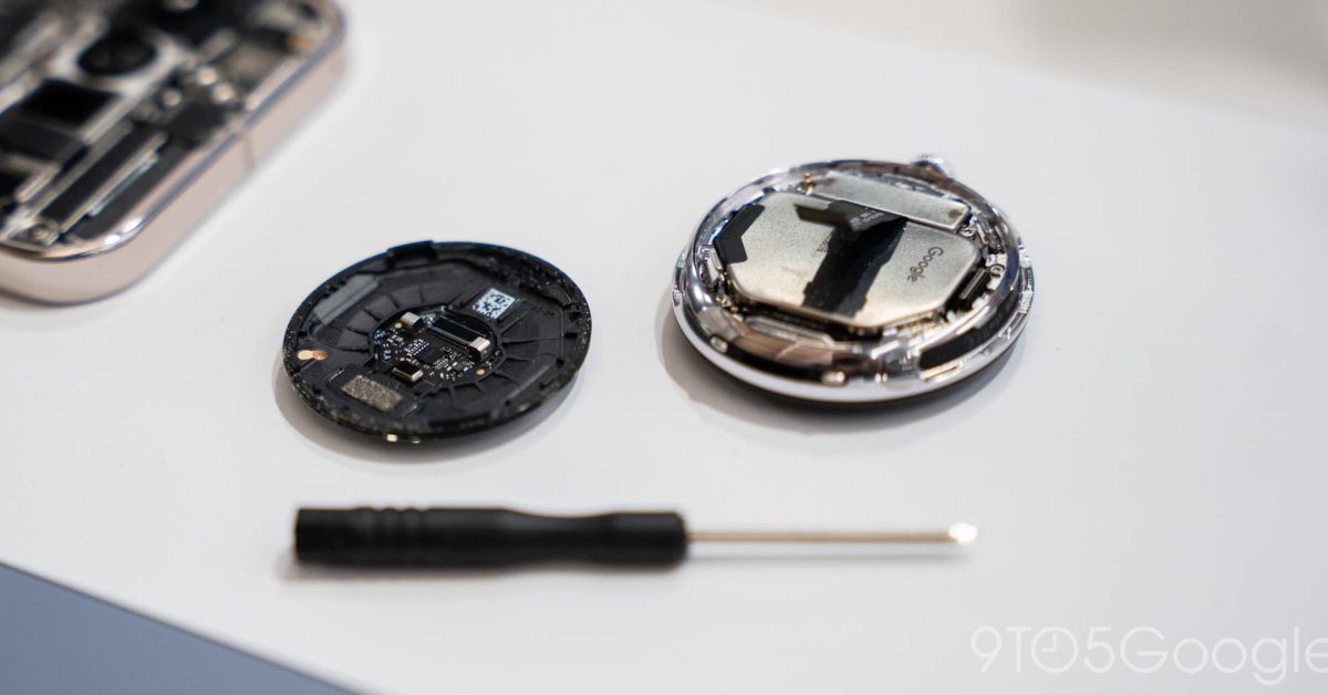 Découvrez le Processus de Réparation du Google Pixel Watch 4 : Plus de Chargeurs à Venir !
