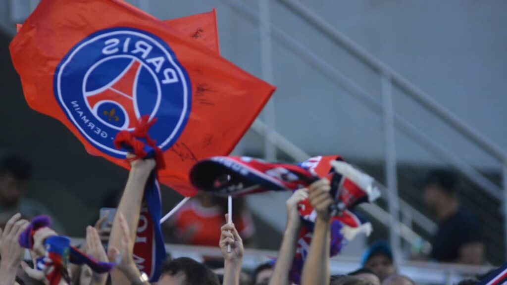 drapeau paris saint germain