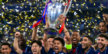 Les 5 Raisons Inattendues pour Lesquelles une Équipe de Stars comme l&rsquo;Ancien PSG (Messi, Neymar, Mbappé…) Échoue