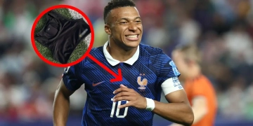 "Découvrez comment les joueurs révolutionnent leur performance avec des brassières GPS sous le maillot !"