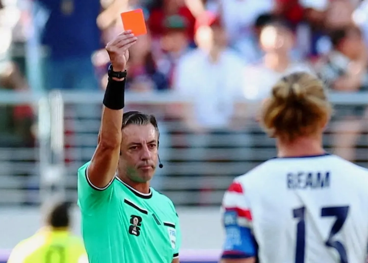 Découvrez le Prix Shockant d&rsquo;un Carton Rouge en Coupe du Monde : Ce Que Vous Devez Savoir !