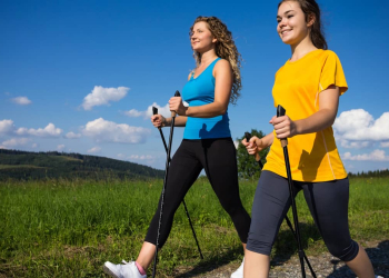 Voici un titre SEO légèrement putaclic basé sur votre demande :
« Découvrez les Bienfaits Surprenants de Cette Marche Insolite ! »